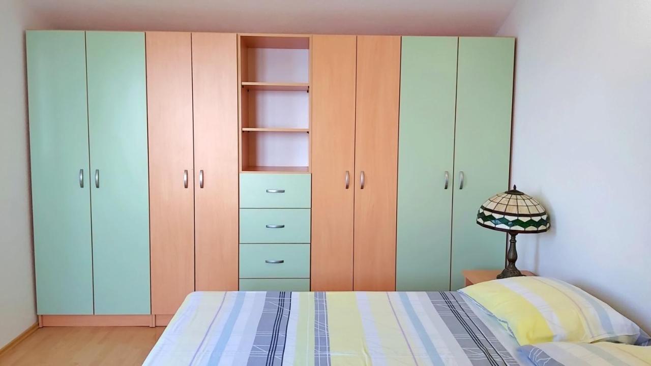 Apartments Borak オミシュ エクステリア 写真