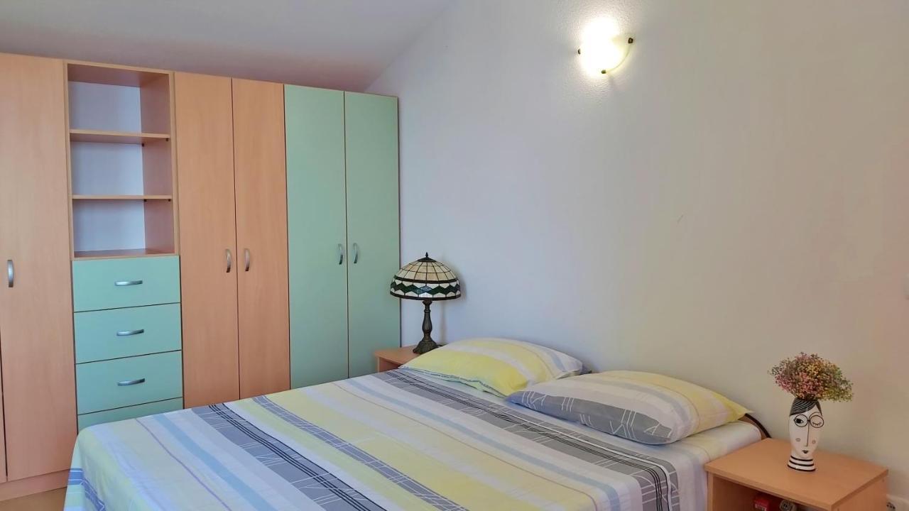 Apartments Borak オミシュ エクステリア 写真